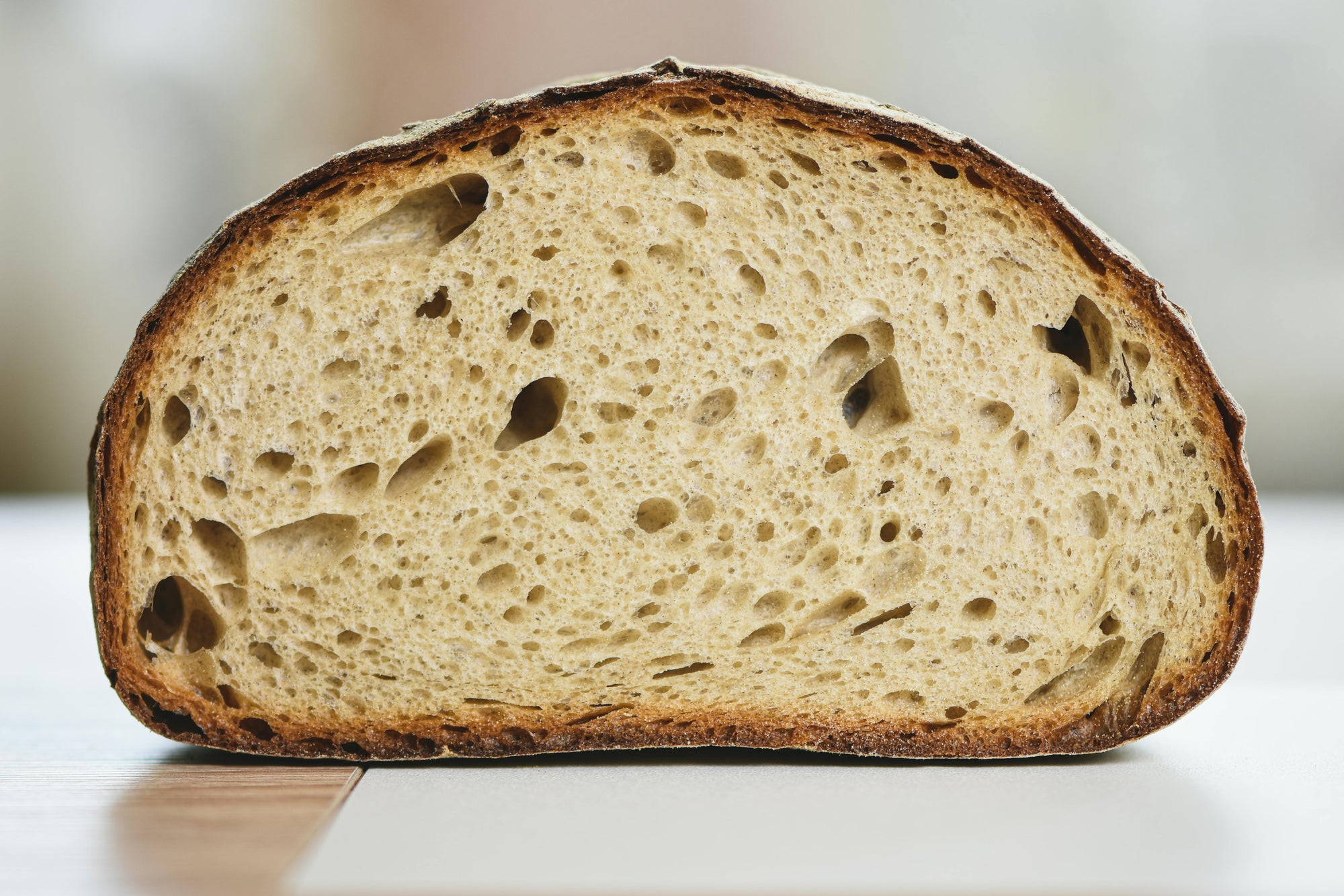 Easy Sourdough Discard Bread — No-Knead Dutch Oven Recipe (UK Method)
